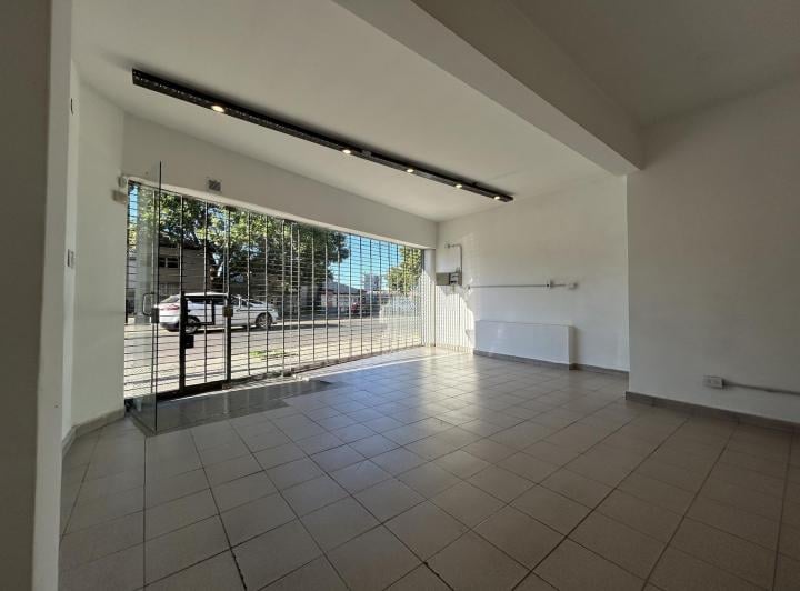 Local comercial · 65m² · 2 Ambientes