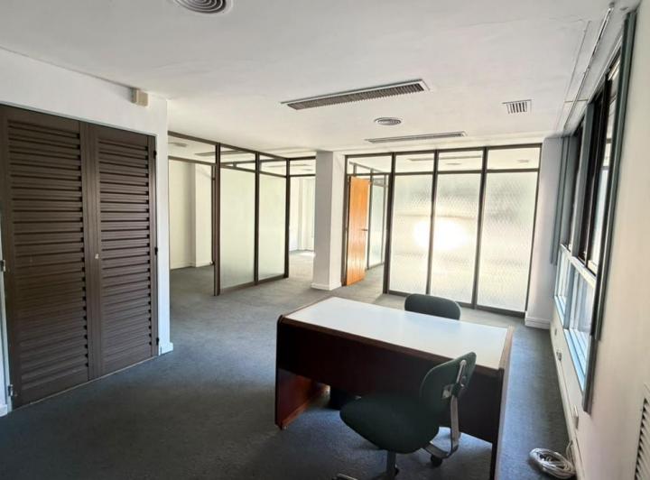 Oficina comercial · 95m² · 5 Ambientes