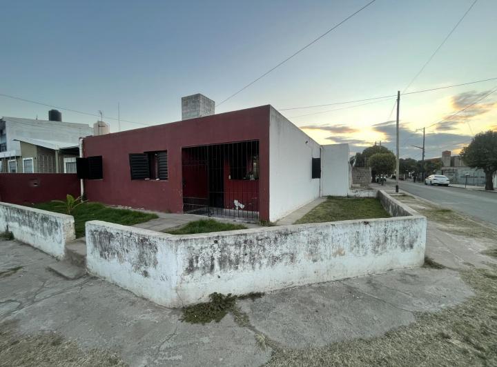 Casa · 86m² · 6 Ambientes · 1 Cochera