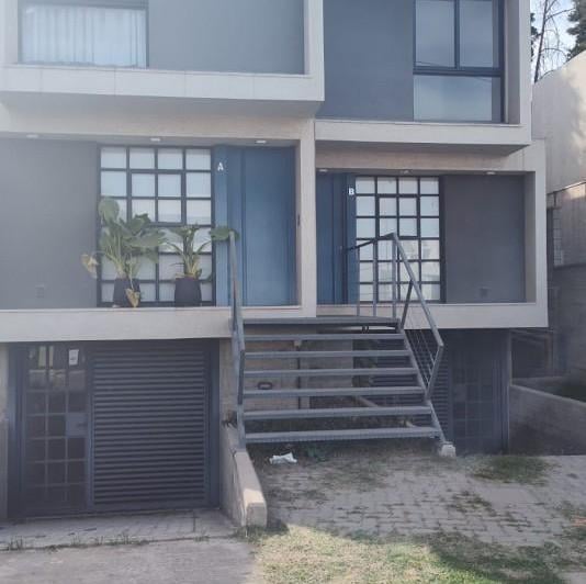Casa · 125m² · 5 Ambientes · 1 Cochera
