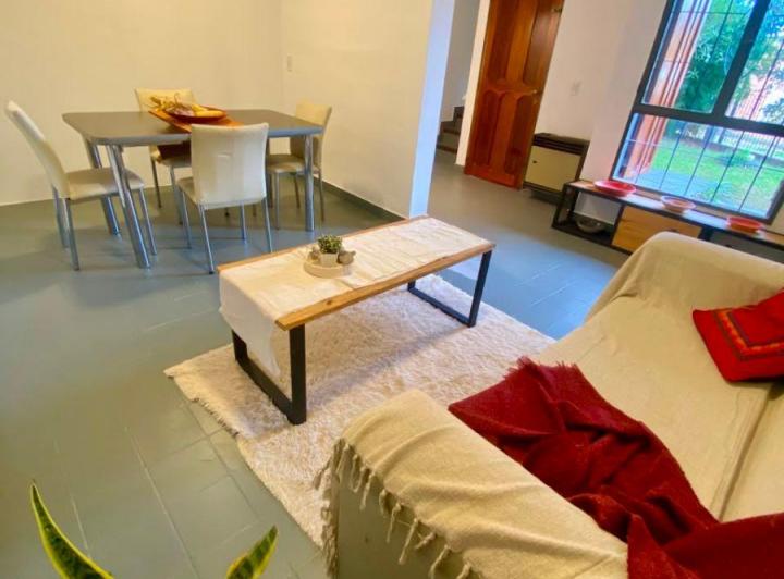 Casa · 110m² · 5 Ambientes · 1 Cochera