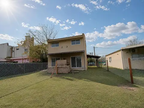 Casa en Alquiler en Roldan, San Lorenzo
