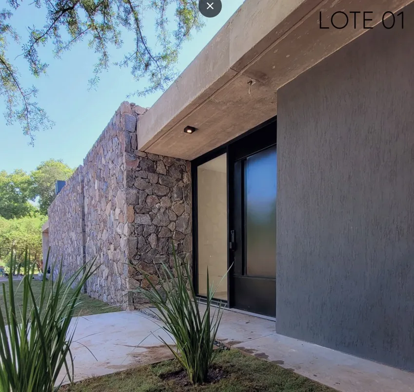 Casa a la venta en El Terron - 296 m2 - 1.124 m2 de terreno