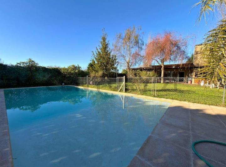 Casa · 142m² · 3 Ambientes · 2 Cocheras