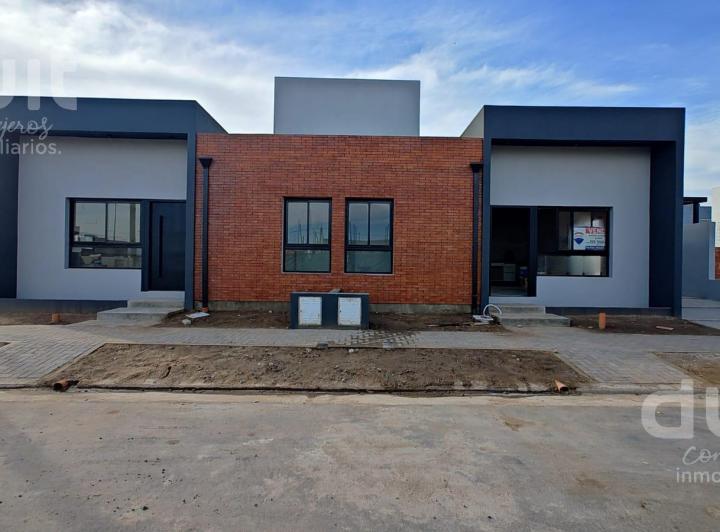 Casa · 72m² · 4 Ambientes · 1 Cochera