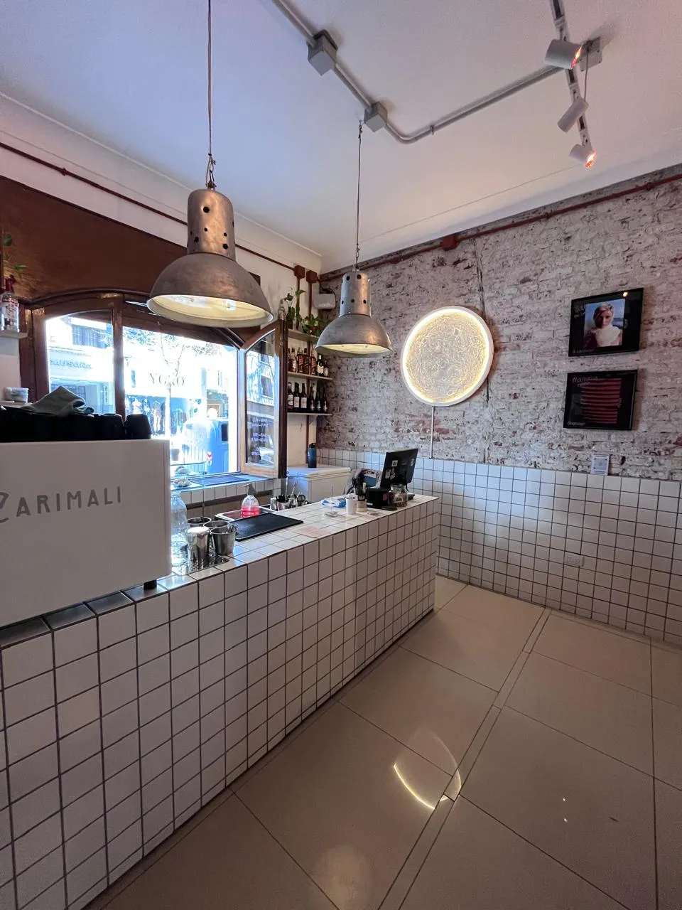 NUEVA CORDOBA .OPORTUNIDAD. LOCAL COMERCIAL FUNCIONANDO CON MUY BUENA RENTA .