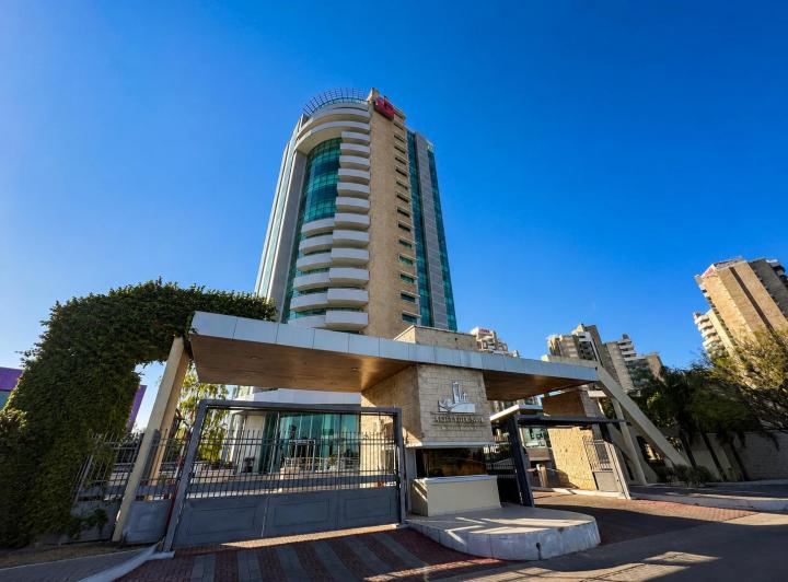 Departamento · 150m² · 5 Ambientes · 1 Cochera
