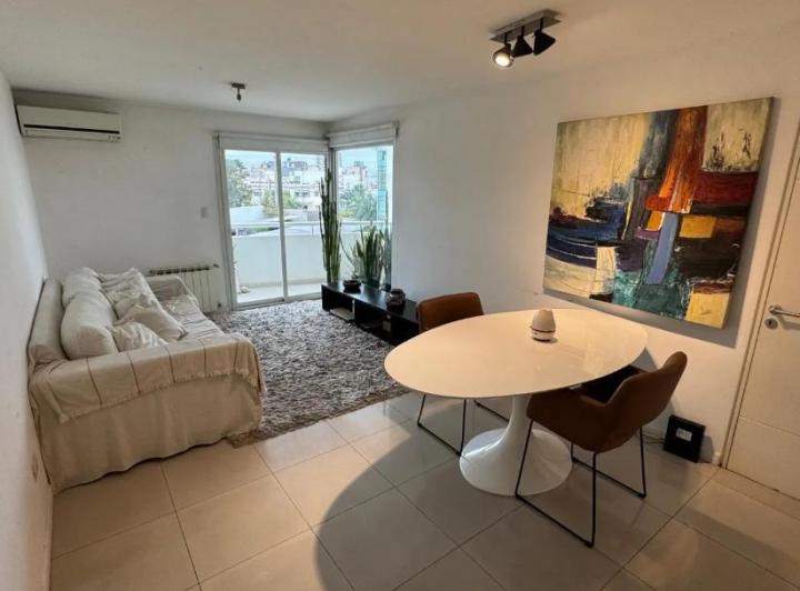 Departamento · 88m² · 6 Ambientes · 1 Cochera