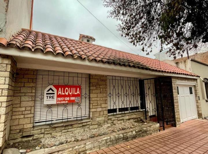 Casa · 120m² · 2 Dormitorios · 1 Cochera