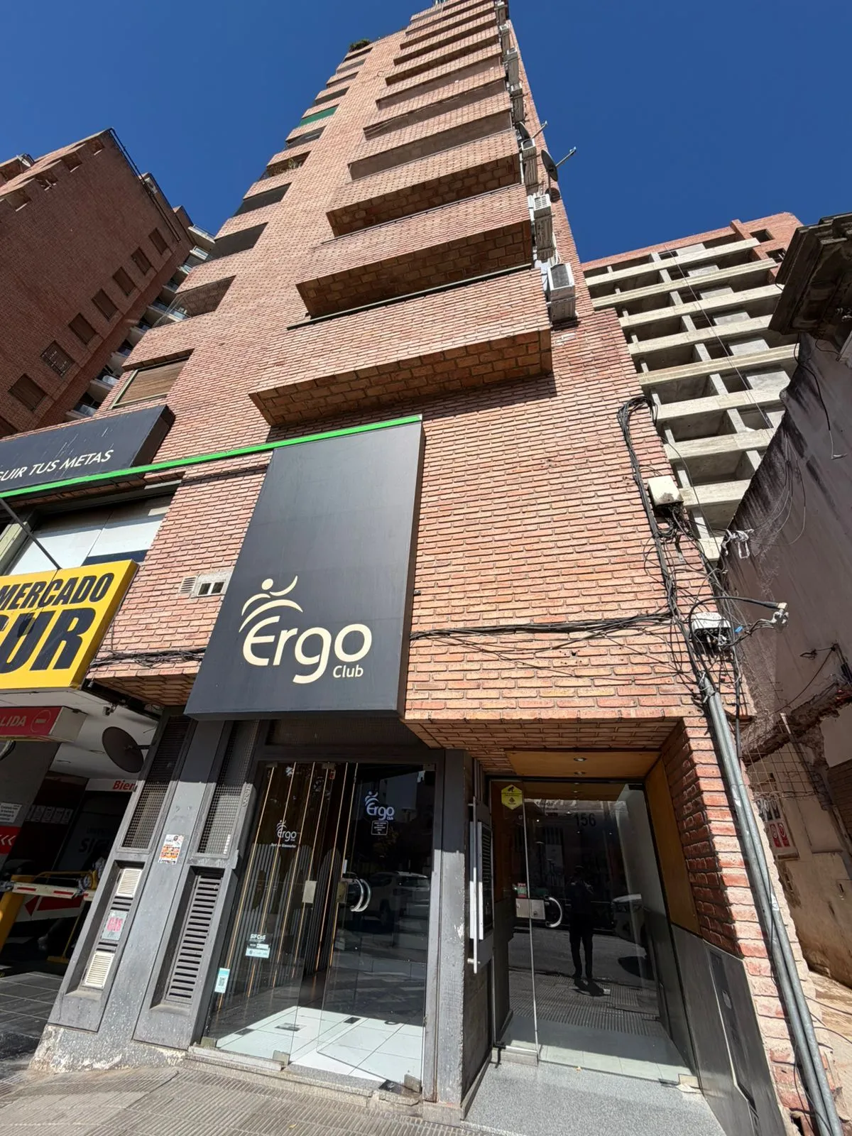 SE VENDE HERMOSO DEPARTAMENTO 1 DORMITORIO EN NVA CBA, CON ESCRITURA