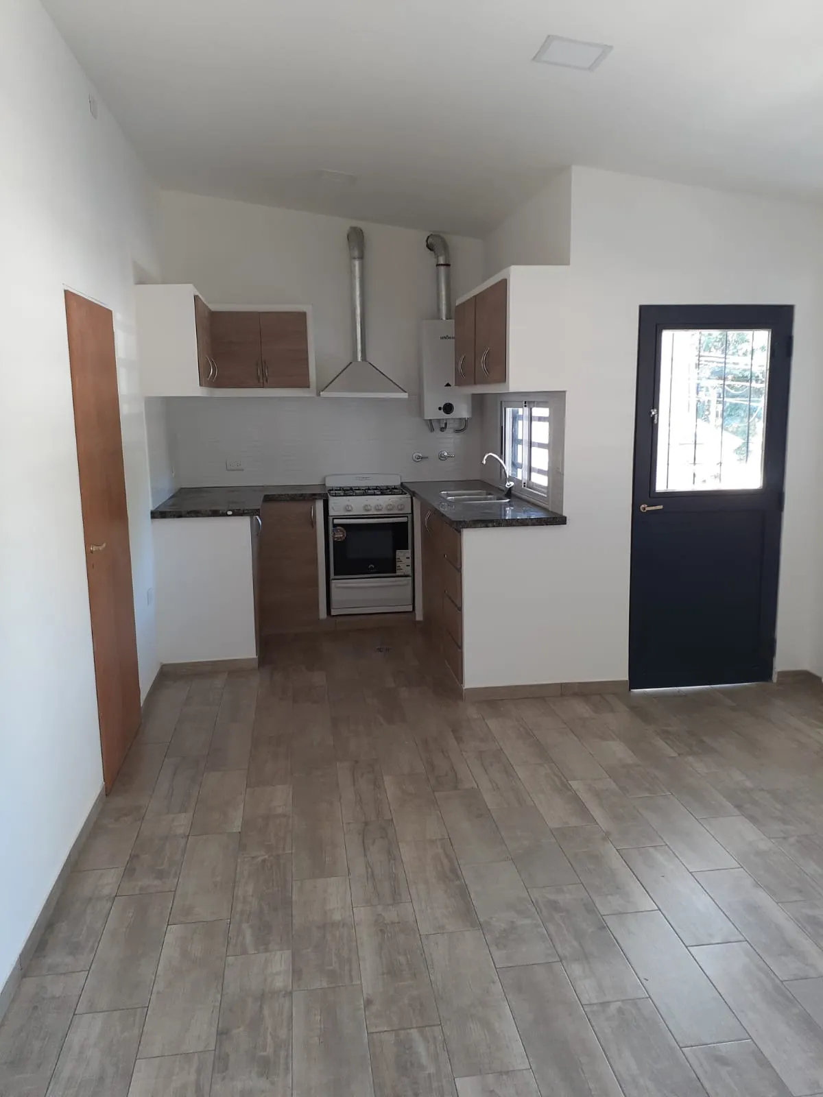 CASA Y DPTO EN VENTA BARRIO ALTA CÓRDOBA CON GARAJE QUINCHO Y PILETA