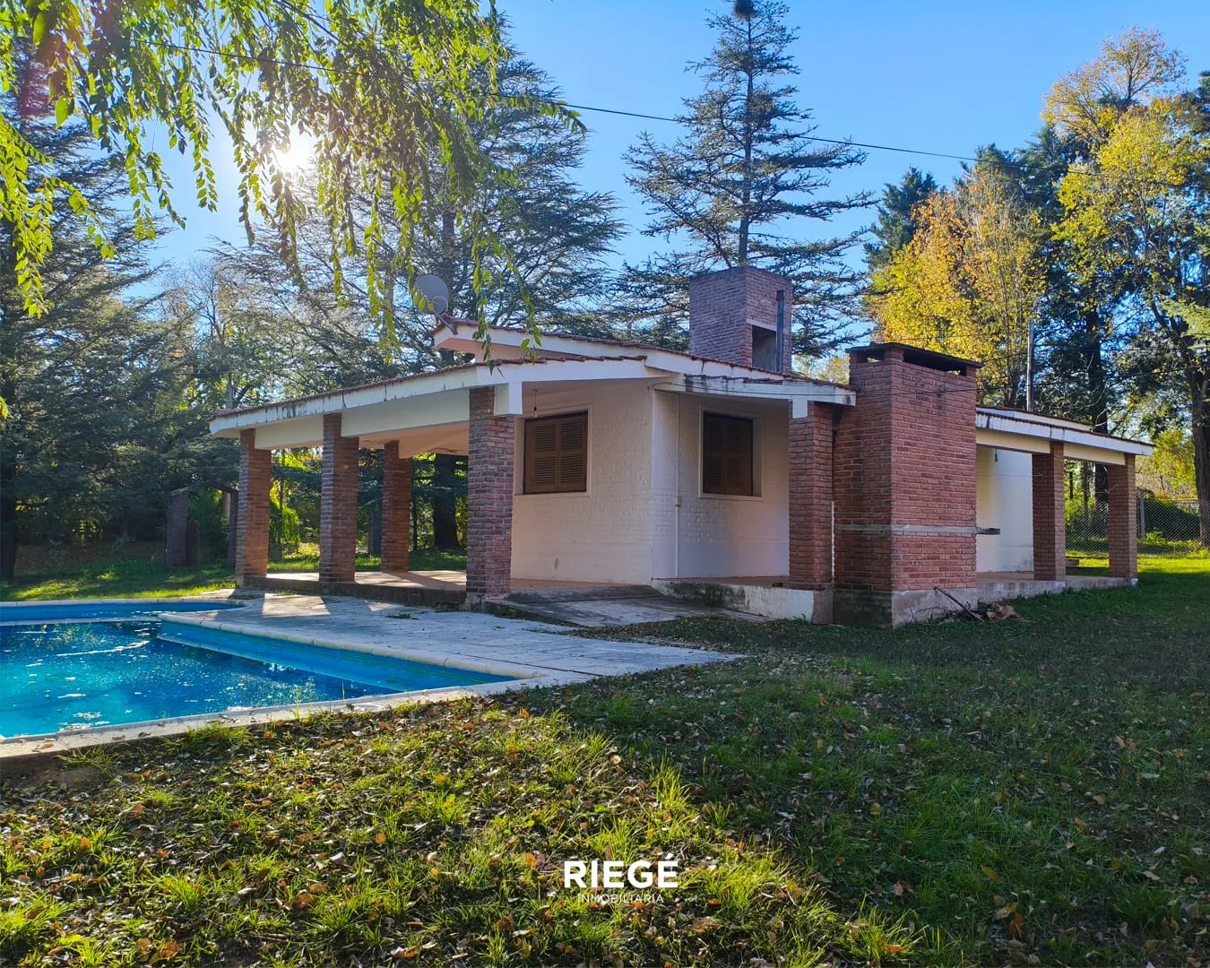 Se vende casa ubicada en calle V. Dolores esq. Simón Bolívar en Mina Clavero