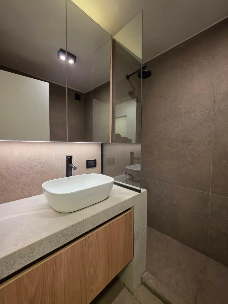 DEPARTAMENTO EN VENTA EN NUEVA CORDOBA DE DOS DORMITORIOS CON BALCÓN Y EXTERNO