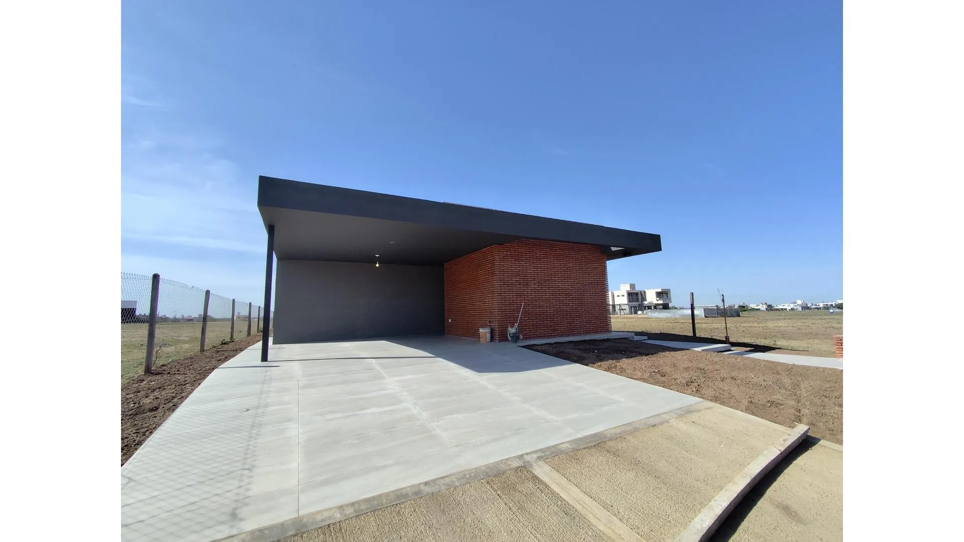 CASA 3 DORM EN VENTA ACQUAVISTA- A MTS LAGUNA