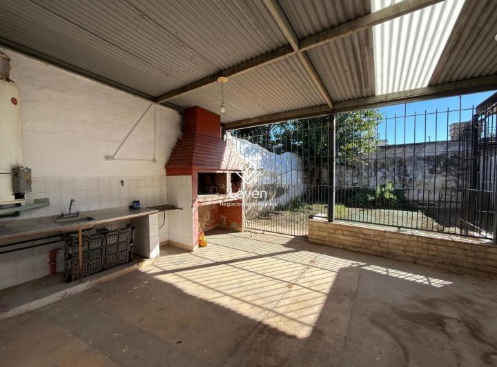 Casa · 137m² · 4 Ambientes · 2 Cocheras