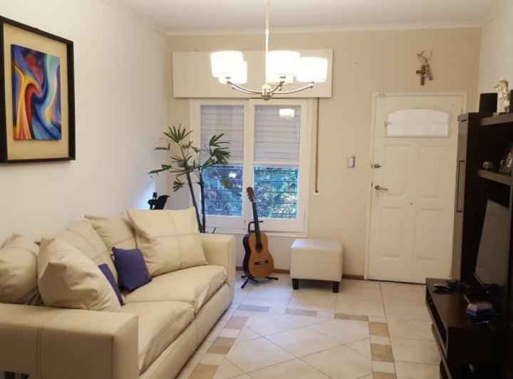 Casa · 183m² · 8 Ambientes · 2 Cocheras