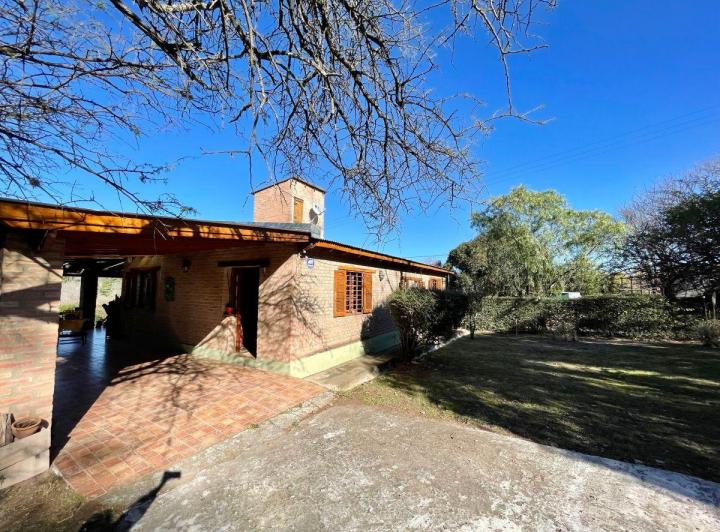 Casa · 211m² · 5 Ambientes · 3 Cocheras