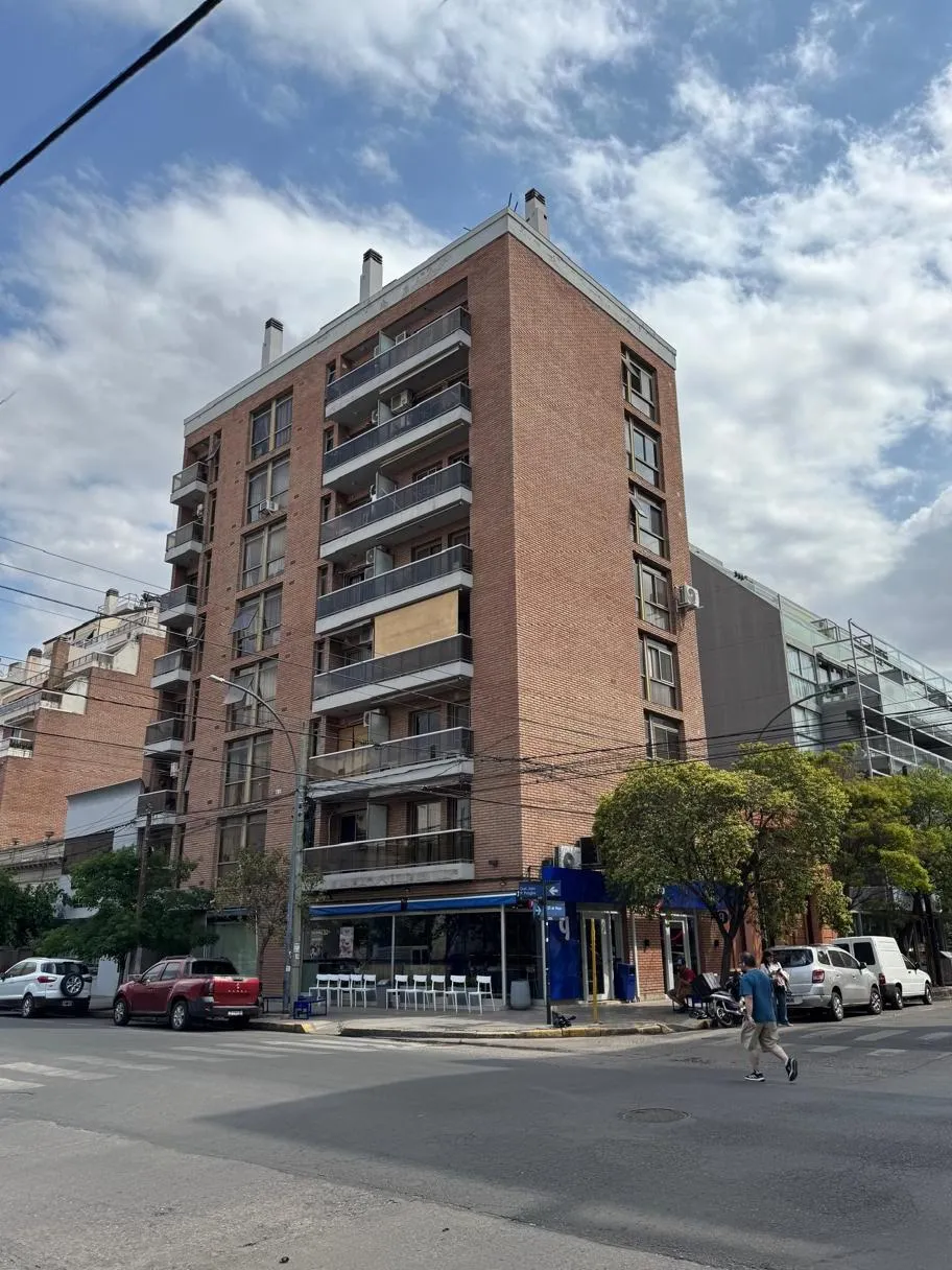 VENTA GRAN DEPARTAMENTO DE 2 DORMITORIOS EN GRAL PAZ!!! EXCELENTE UBICACION! NO...