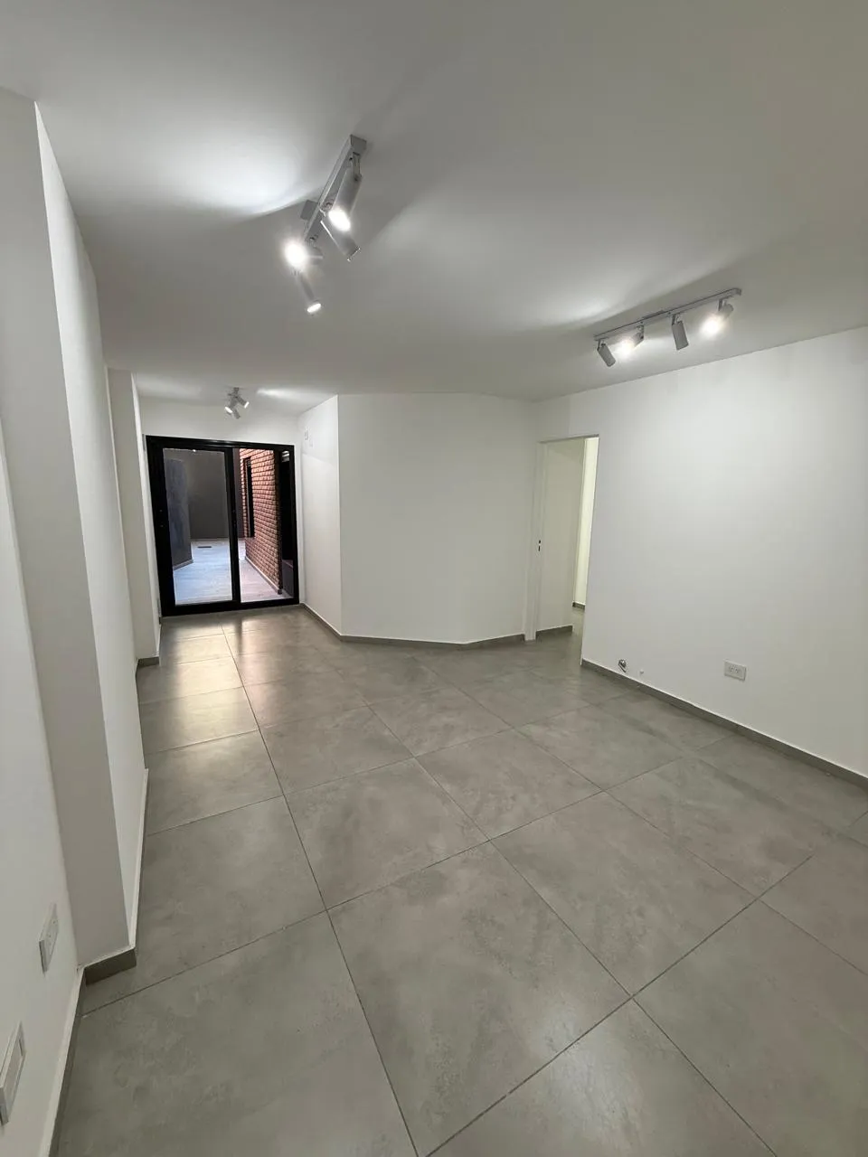 Vendo depto 2 dorm con patio NVA CBA! A estrenar!