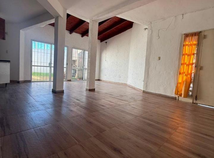 Casa · 140m² · 5 Ambientes · 1 Cochera