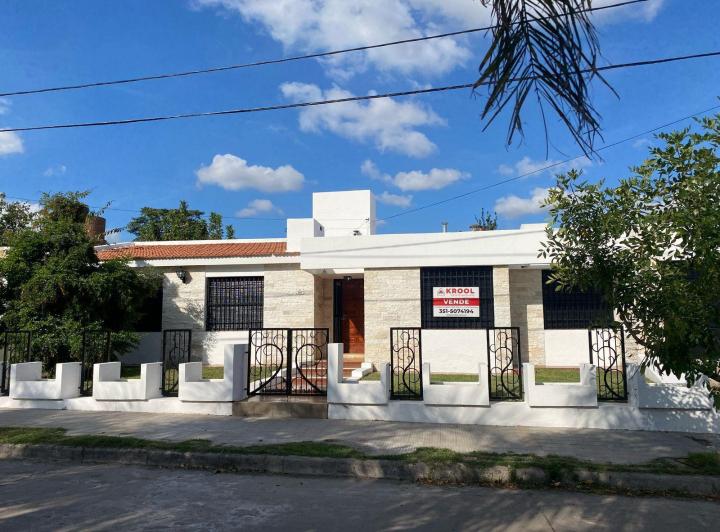 Casa · 200m² · 3 Ambientes