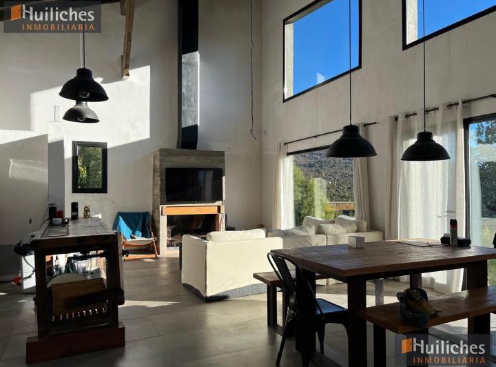 Casa · 150m² · 4 Ambientes · 2 Cocheras
