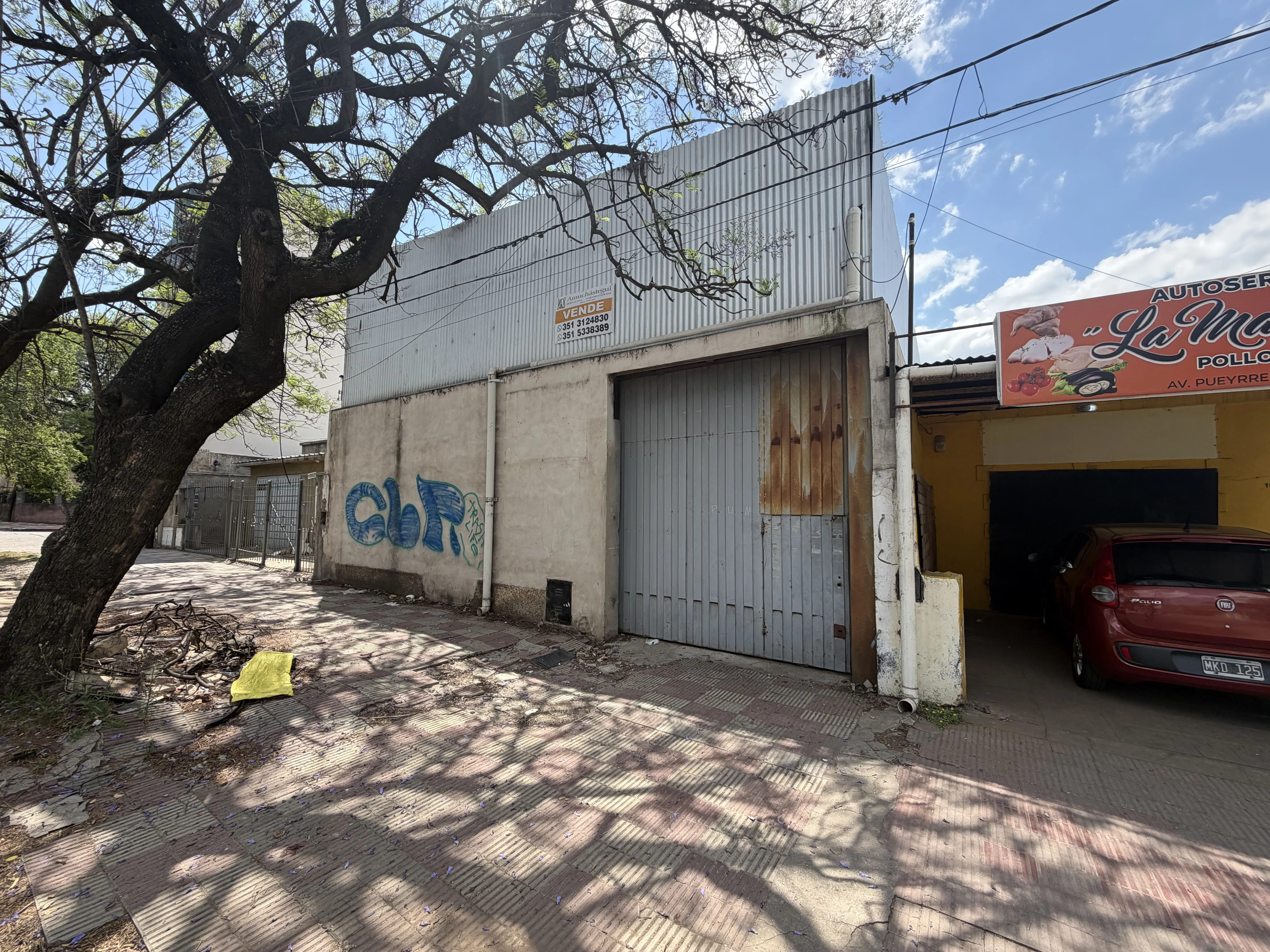 Enorme Galpón Ideal Desarrollo o Cocheras Sobre Av Pueyrredón