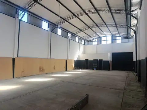 Galpón en Alquiler en Ituzaingo Norte, Ituzaingo