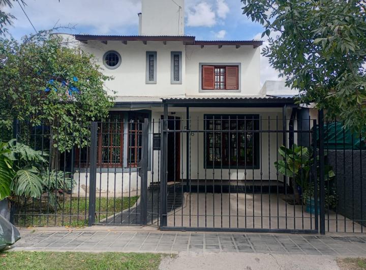 Casa · 120m² · 2 Ambientes