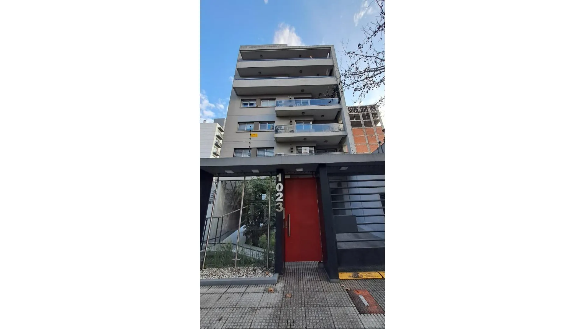 Semipiso 3 Amb. c/cochera Sarmiento 1023 Quilmes