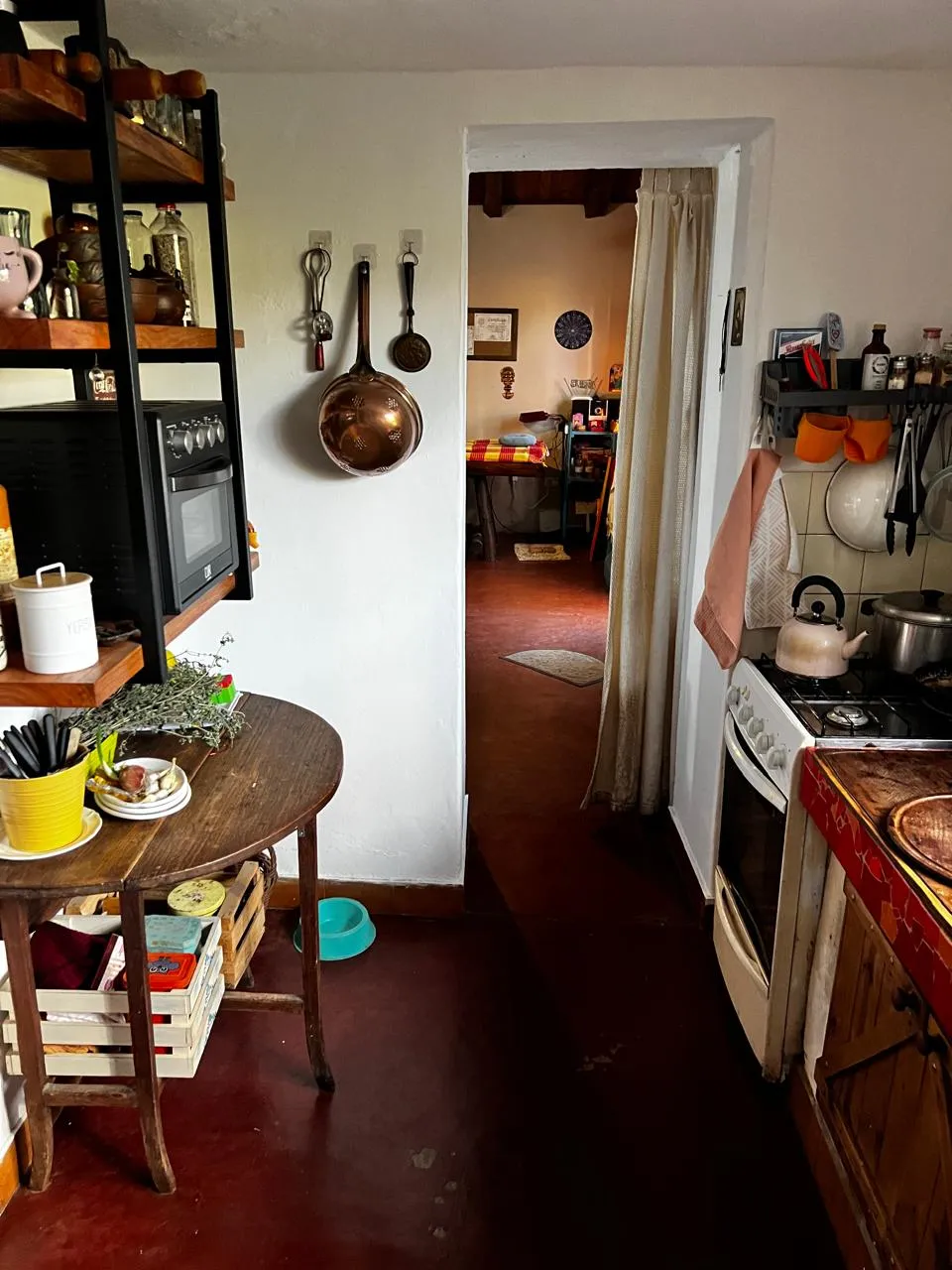 CASA EN VENTA EN CABANA – UNQUILLO CON FONDO A RIO
