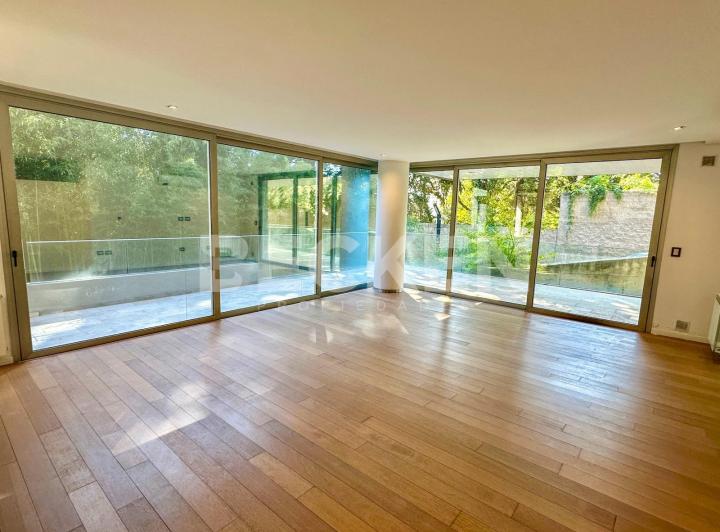 Departamento · 180m² · 6 Ambientes · 2 Cocheras