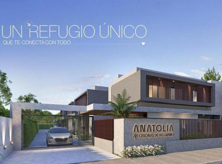 Casa · 180m² · 5 Ambientes · 2 Cocheras