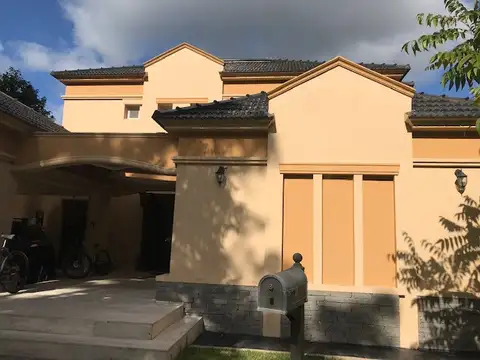 Casa en Alquiler en Abril Club De Campo, Countries y Barrios Cerrados en Berazategui