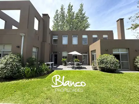 Casa en Venta en Saint Matthews, Countries y Barrios Cerrados en Pilar