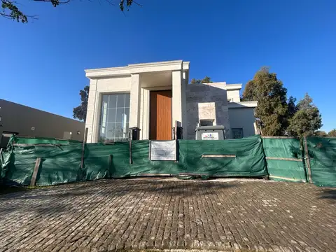 Casa en Venta en Santo Tomas, Countries y Barrios Cerrados en Pilar