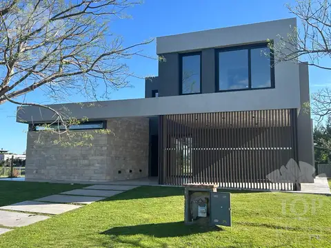 Casa en Venta en El Cantón - Barrio Islas, Countries y Barrios Cerrados en Escobar