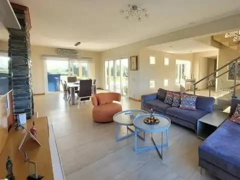 Casa en Venta en Haras Santa Maria, Countries y Barrios Cerrados en Escobar