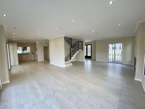 Casa en Venta en Chateau Pilar, Countries y Barrios Cerrados en Pilar