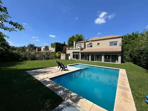 Casa en Venta en Countries y Barrios Cerrados en Francisco Alvarez, Partido de Moreno