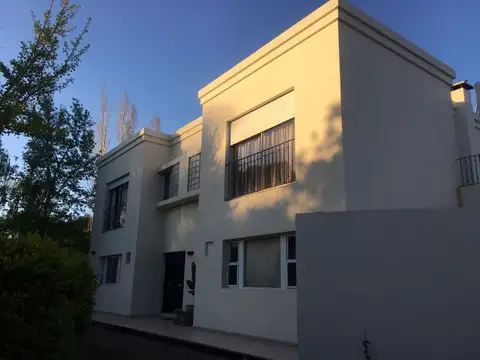 Casa en Venta en Los Fresnos, Countries y Barrios Cerrados en Pilar