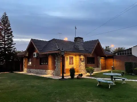 Casa en Venta en Villa Santos Tesei, Partido de Hurlingham
