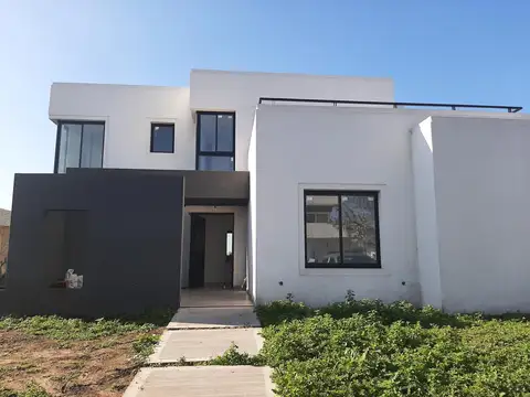 Casa en Venta en El Cantón - Barrio Golf, Countries y Barrios Cerrados en Escobar