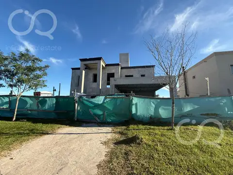 Casa en Venta en San Lucas, Canning