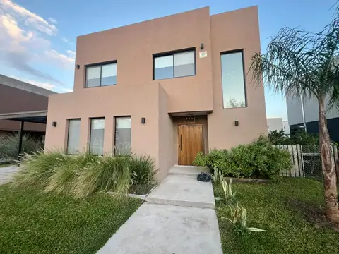 Casa en Venta en Lagoon Pilar, Countries y Barrios Cerrados en Pilar