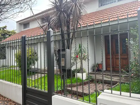 Casa en Venta en Adrogue, Partido de Almirante Brown