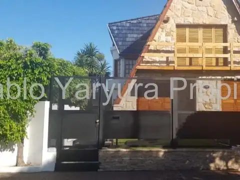 Casa en Venta en Ciudad Jardin del Palomar, Partido de Tres de Febrero