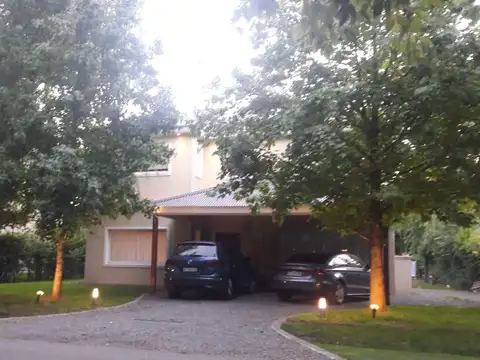 Casa en Venta en Pilar Centro, Pilar