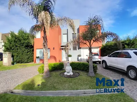 Casa en Venta en Altos de Hudson I, Countries y Barrios Cerrados en Berazategui