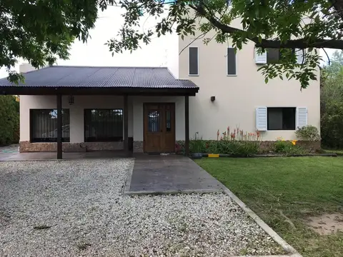 Casa en Venta en Countries y Barrios Cerrados en Berazategui, Partido de Berazategui